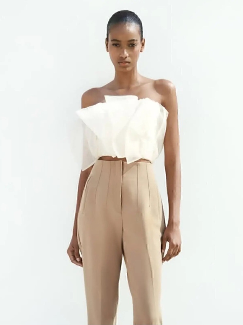 Zara Blogger's Favorite Nude Beige
Organza Tulle Crop Top Strapless Size Large